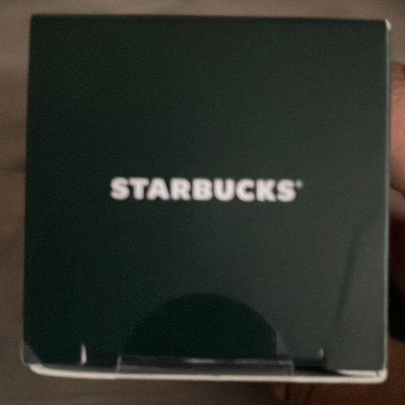 Starbucks oil slick keychain - Picture 4 of 5